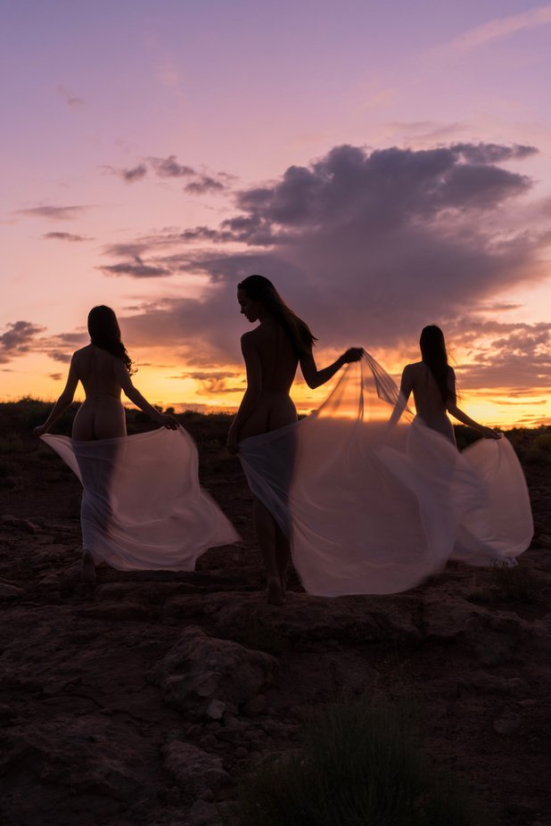 Utah sunset with Anoush Anou, Viribus Femina, and Muirina Fae for Alchemy of Alignment - kickstar...
